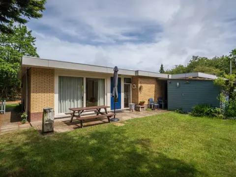 Rustig gelegen bungalow in de buurt van De Slufter