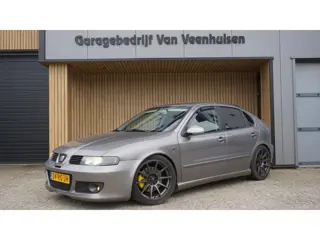 SEAT Leon 1.8-20VT 180 pk Topsport Xenon Elek pakket Recaro seats *NL auto* SuperSprint exhaust *JR 