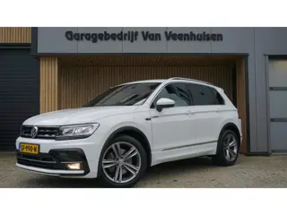 Volkswagen Tiguan 2.0 TSI 180pk DSG 4Motion 2x R-Line Virtual Cockpit Trekhaak 19inch LM ACC *NL Aut