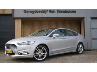 Ford Mondeo 1.5 160pk Titanium Pano.Dak Keyless Navi 19inch LM Stoel&Stuurwiel V.W. *NL auto* 110606
