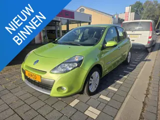 Renault Clio 1.2 Expression 5 deurs, airco, sportvelgen, navigatie
