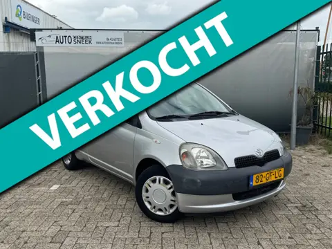 Toyota Yaris 1.0-16V VVT-i - NIEUWE APK