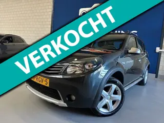 Dacia Sandero 1.6 Stepway / bj.2011 / kleur: grijs / airco / trekhaak / 5 deurs / Hoge Instap / APK 