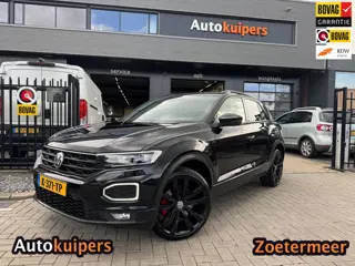 Volkswagen T-Roc 1.5 TSI Sport Business R , black edition
