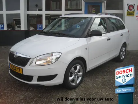 Skoda Fabia Combi 1.2 Go - Airco, trekhaak, lmv, Nwe koppeling en 4 seizoenen banden
