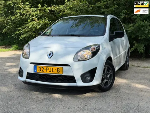 Renault Twingo 1.2-16V Dynamique | Pano + Cruise + Lange APK Nu € 1.475,- !!!