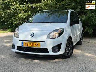 Renault Twingo 1.2-16V Dynamique | Pano + Cruise + Lange APK Nu € 1.475,- !!!