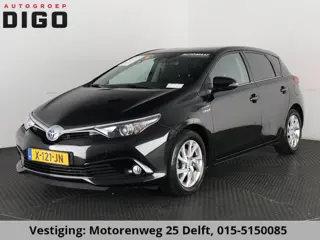 Toyota Auris 1.8 HYBRIDE EXECUTIVE AUTOMAAT GARANTIE 2029! CAMERA.STOELVERWARMING . NAVIGATIE . CRUI