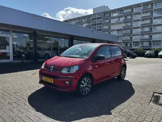 Volkswagen up! 1.0 Lmv Airco bluetooth (bj 2020)
