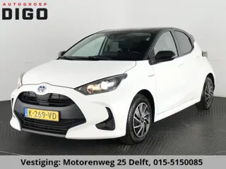 Toyota Yaris 1.5 HYBRIDE BLACK & WHITE GARANTIE TOT 3-2031! . APPLE CARPLAY & ANDRIOD AUTO . ACHTERU
