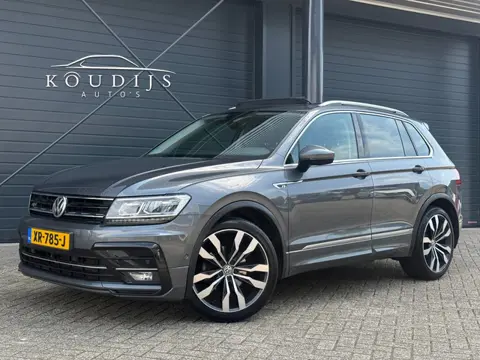 Volkswagen Tiguan 1.5 TSI ACT Highline Business R-Line, Panodak, 360, Elek. Trekhaak, Dealer onderho