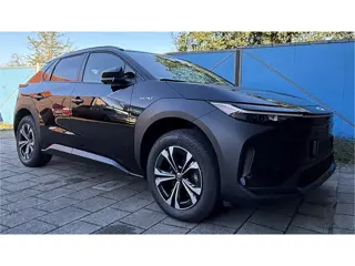 Toyota Bz4x Dynamic 71 kWh Draadloze telefoonlader, Apple carplay/android auto