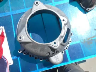 Clutch bell housing for Jaguar Xj6 series 3 Automatic