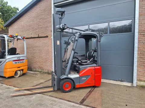 Linde E12 Heftruck E12 met 750 uurtjes uit 2020 (0005)