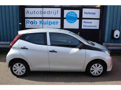 Toyota Aygo 1.0 VVT-i x-fun