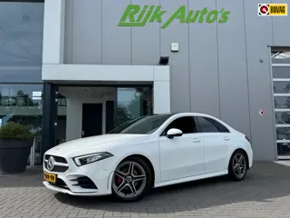 Mercedes-Benz A-klasse 200 AMG Edition Premium Plus * Camera * Carplay * 18 Inch
