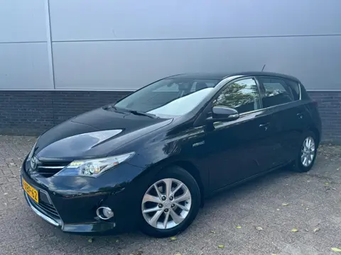 Toyota Auris 1.8 Hybrid Dynamic met Afneembare Trekhaak
