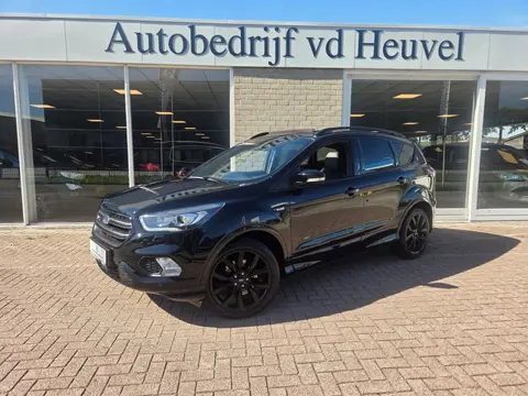 Ford Kuga 1.5 EcoBoost ST Line All Black! Dealer onderh.*Pano*Camera*Carplay*Trekhaak*Stoel/stuur/ru