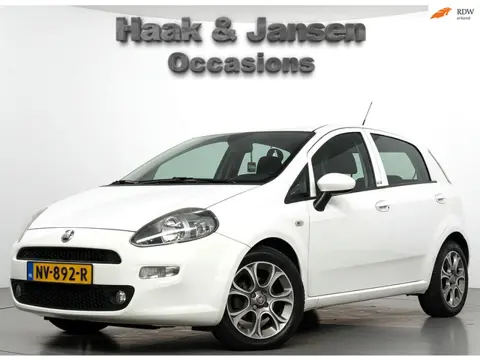 Fiat Punto Evo 0.9 TwinAir Lounge - Cruise - Parkeersensoren - Navi