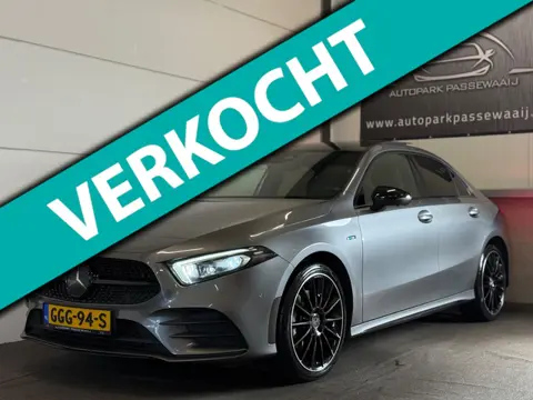 Mercedes-Benz A-klasse 250e AMG BTW, Pano, Apple Carplay, ACC, Burmester, Elek Stoelen met Memory, 3