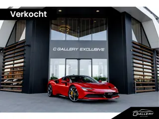 Ferrari SF90 Stradale 4.0 V8 - Origineel NL | Rosso Formula 1 | Lift | Carbon