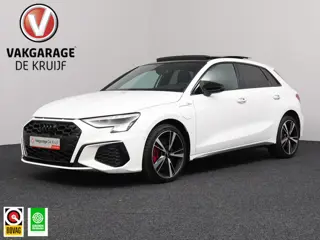 Audi A3 Sportback 45 TFSI e S edition Competition | Panoramadak | Camera | ACC!