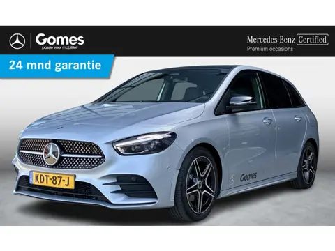 Mercedes-Benz B 180 Business Solution AMG | Trekhaak | Night Pakket | Panoramadak | Dodehoekassisten