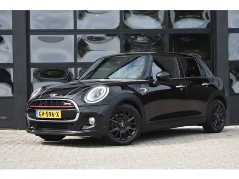 Mini 5-Deurs 1.5 Cooper Business '15 LED Navi Clima Cruise Inruil mogelijk