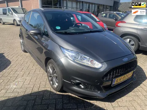 Ford Fiesta 1.0 EcoBoost ST Line 2014 € 6.950.- ALS NIEUW !!! ZEER LUXE