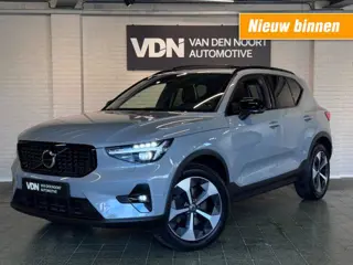 VOLVO XC40 2.0 B4 Plus Dark 2WD Pano 360cam H/K Memory 19''