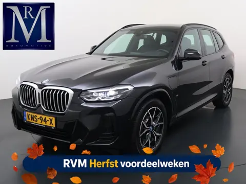 BMW X3 xDrive30e VAN: 40.900,- VOOR: 38.877,- UW HERFSTVOORDEEL: 2.023,- M-SPORT| DEALER ONDERHOUDEN