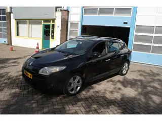 Renault Mégane Estate 1.4 TCe Dynamique met een set winterwielen