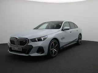 BMW i5 eDrive40 | SoH 100% | M Sport Edition | M Sportpakket Pro | Comfort Pack | Innovation Pack | 