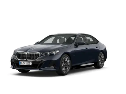 BMW 5 Serie 530e Sedan | M Sport Edition | M Sportpakket | Innovation Pack | Travel Pack | Comfort P