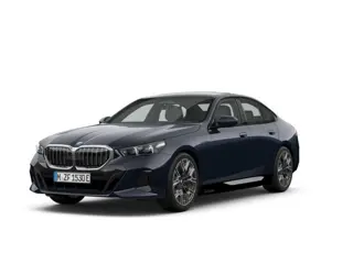 BMW 5 Serie 530e Sedan | M Sport Edition | M Sportpakket | Innovation Pack | Travel Pack | Comfort P