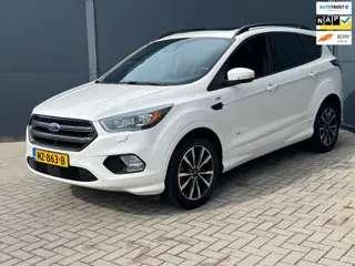 Ford Kuga 1.5 EcoBoost ST Line / Automaat / Pano / Bom Vol