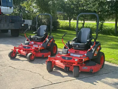 KIOTI ZXC 60 SE Zero TURN gazonmaaier Maaimachine ZXC 60 SE Zero turn Gazonmaaier Maaimachine 1.50 b