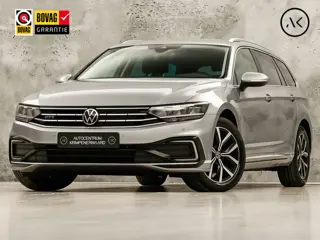 Volkswagen Passat Variant 1.4 TSI PHEV GTE 218Pk Automaat (APPLE CARPLAY, SOH 88,9%, GROOT NAVI, CAM