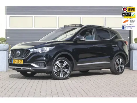 MG MG ZS EV Luxury 45 kWh Schuifdak Trekhaak Leer