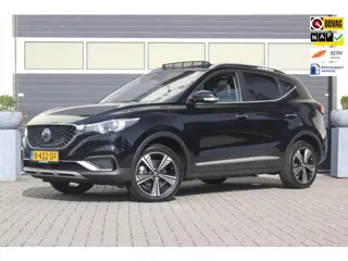MG MG ZS EV Luxury 45 kWh Schuifdak Trekhaak Leer