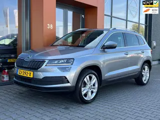 Skoda Karoq 1.0TSI|Panodak|Carplay|Camera|Trekhaak|LED|Sfeer