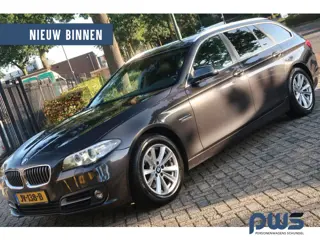 BMW 5 Serie Touring 520i Black & Silver line Executive Carplay / PDC / Clima / Leer / Cruise