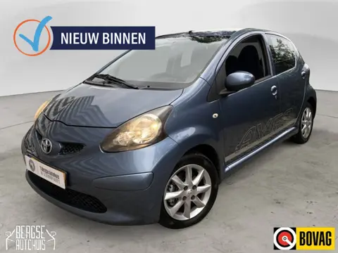 Toyota Aygo 1.0 12V Access Airco Navi Lmv BT (bj 2009)