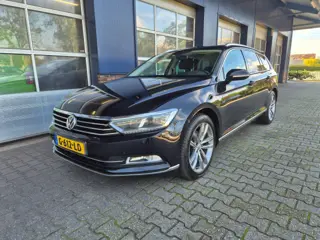 VOLKSWAGEN PASSAT 1.8 TSI HIGHLINE, Pano, Automaat, Leer, Stoelverwarming, Keyless, ALL In prijs!