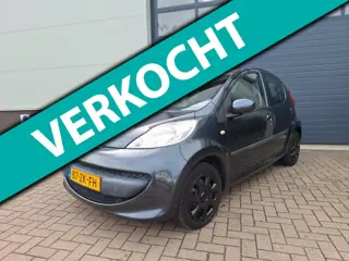 Peugeot 107 | 1.0-12V XS | Airco | Bluetooth | Apple carplay | Navi | Lage kilometerstand | Automaat