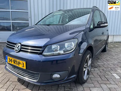 Volkswagen Touran 2.0 TDI Comfortline BlueMotion 7p. MOTOR DEFECT!!