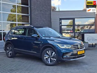 Volkswagen Tiguan 1.4 TSI eHybrid Elegance | Zwenkbare trekhaak | 360 graden camera |Digital Cockpit