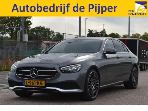 Mercedes-Benz E-Klasse 200 Exclusive Line Advantage Facelift | Afn.trekhaak | Camera | Sfeerverlicht