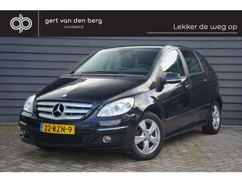 Mercedes-Benz B-Klasse 180 - AUTOMAAT - AIRCO - TREKHAAK - CRUISE -