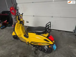 Vespa Snorscooter Sprint 4T